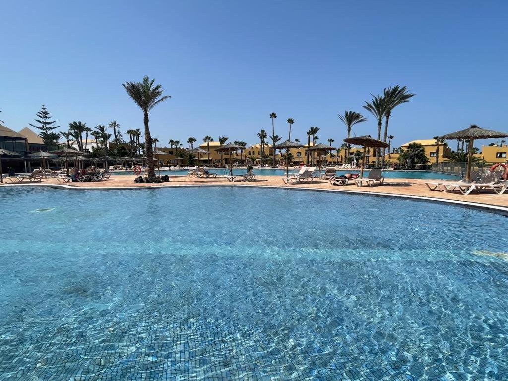 Casa Denny - Oasis Papagayo Apartment Corralejo Bagian luar foto